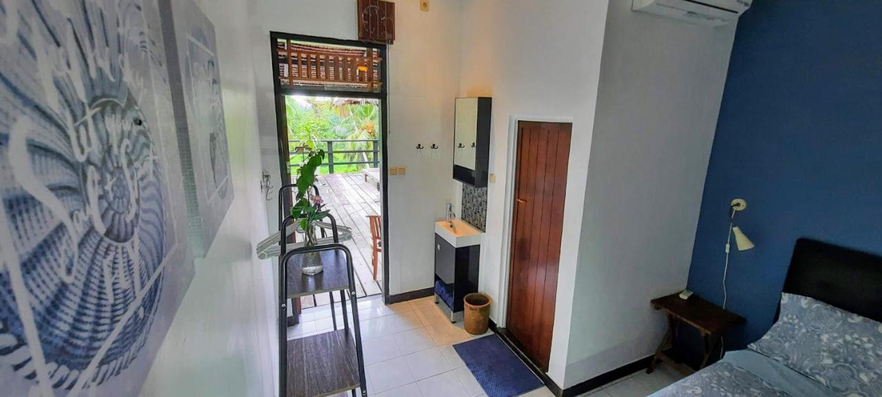 Guesthouse The 4 Fish มานาโด ภายนอก รูปภาพ