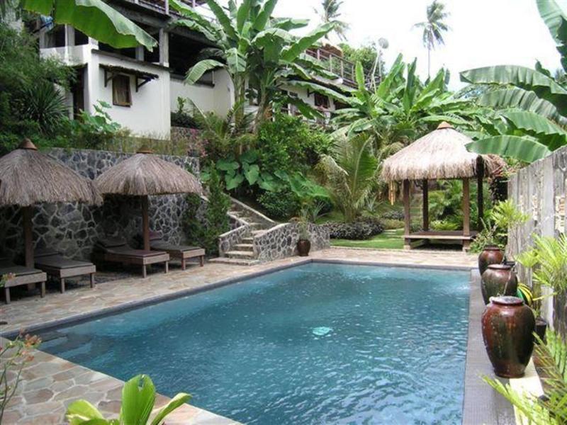 Guesthouse The 4 Fish มานาโด ภายนอก รูปภาพ