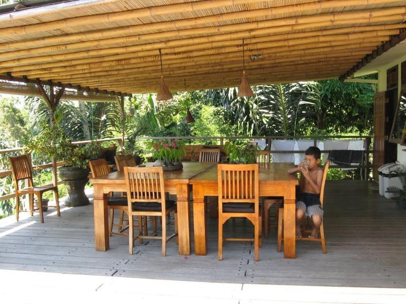 Guesthouse The 4 Fish มานาโด ภายนอก รูปภาพ